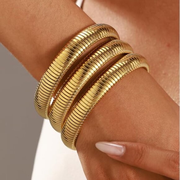 Gold Bangles Set of 3 Chunky Stretch Bracelets for Women Designer Look - Picture 6 of 6